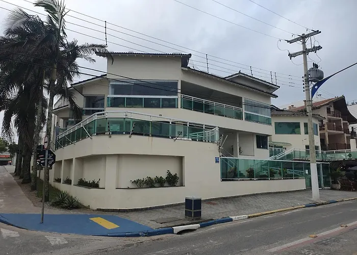 Praia do Tombo - Guarujá - Pé na areia